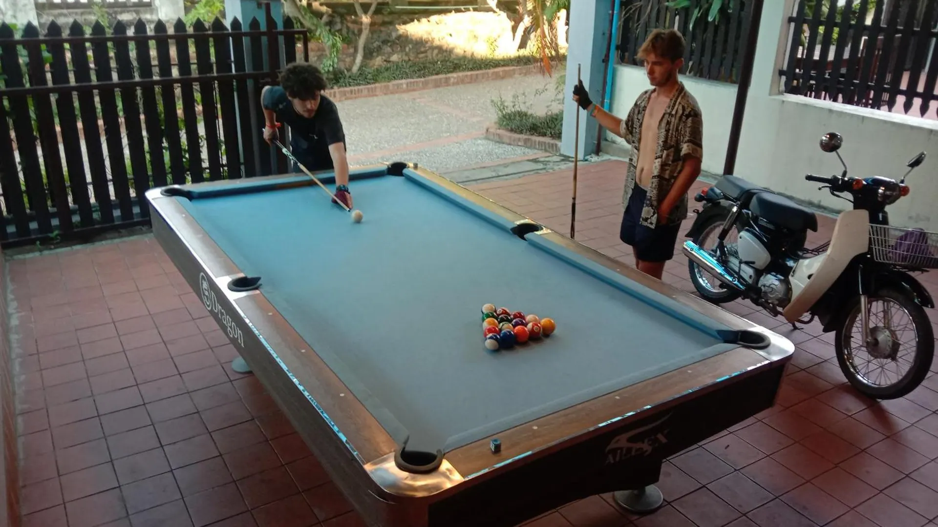 Aurora Backpackers Hostel Luang Prabang